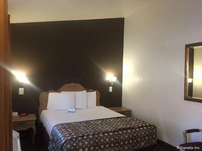 Anaheim Discovery Inn and Suites - 50