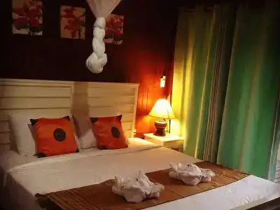 Koh Ngai Thanya Beach Resort - 5