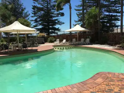 El Lago Waters Motel - 13