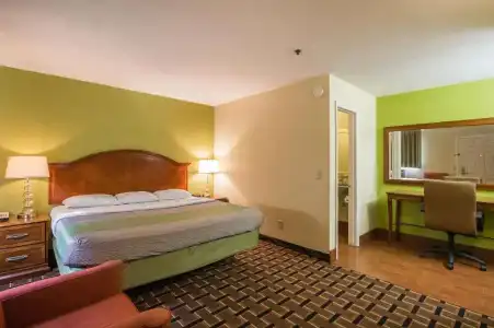Motel 6 Savannah, GA - 31