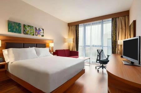 Hilton Garden Inn Sevilla - 56