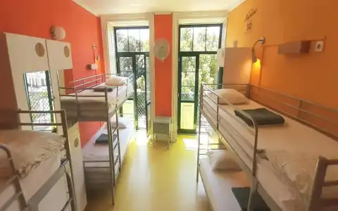 Wine Hostel - 36