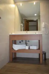 Regal - 9