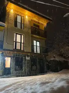 Ushguli Panorama Guest House - 16