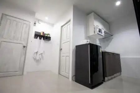 Number 4 Apartment - 25