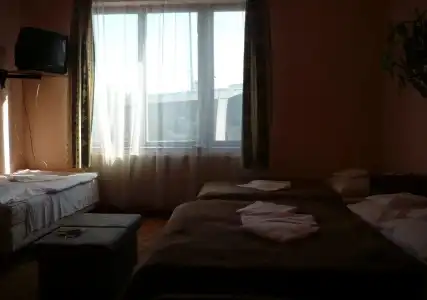 Attila Budapest - 1