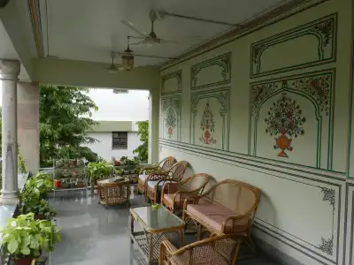 Tara Niwas - 15