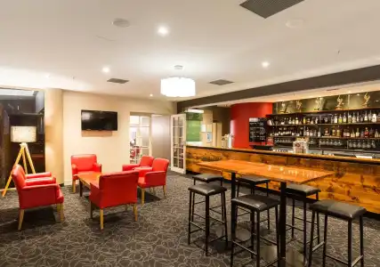 The Old Woolstore Apartment - 33