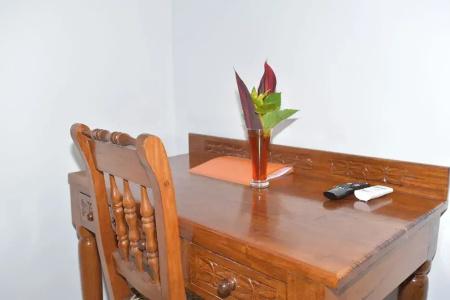 Chukwani Executive Inn - 15