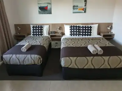 Main Street Motel - 2