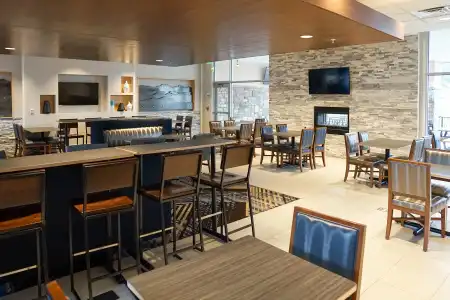 Holiday Inn Express & Suites Denver - Aurora Medical Campus by IHG - 42