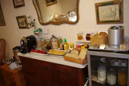 Astoria Retreat B&B - 7
