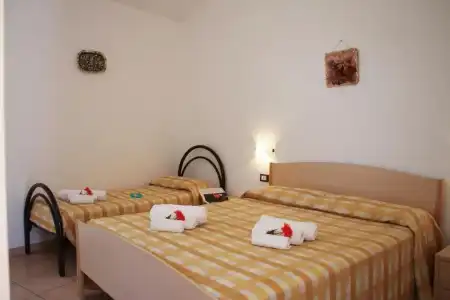 L’Ancora*** - 58
