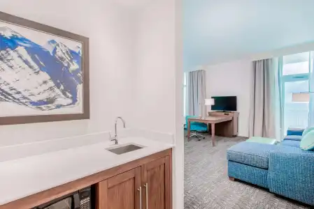 Hampton Inn and Suites Panama City Beach/Beachfront - 2