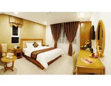 Royal Family Da Nang - 3