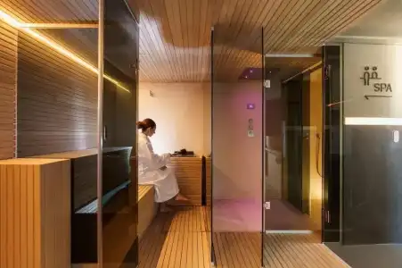 Meo Design Suite & Spa - 15