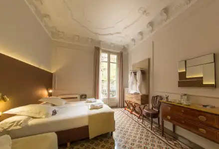Mihlton Barcelona Boutique B&B - 0
