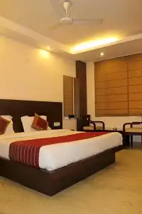 Paradise Inn - 56