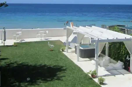 Room in B&B - Suitebeach bnb and Resort - 33