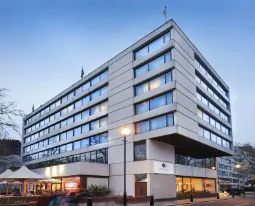 DoubleTree by Hilton London - Hyde Park - 0