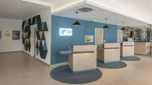 Premier Inn Freiburg City Süd - 14