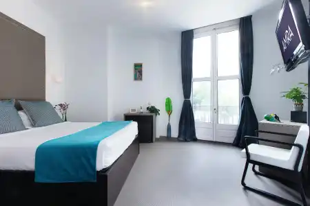 Amra Barcelona Caspe - 60