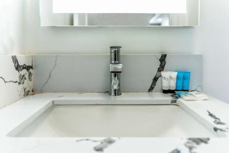 Rodeway Inn & Suites Pasadena - 64