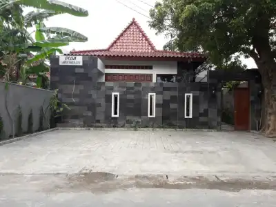 Puri Langenarjan Guesthouse - 8