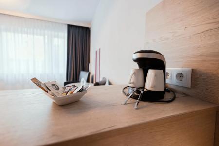 Best Western Ambassador - 63