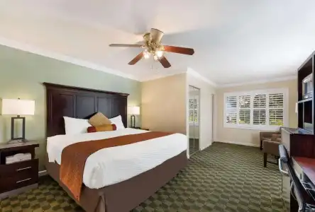 Clarion Collection Wilkie's Inn Pacific Grove - Monterey - 25