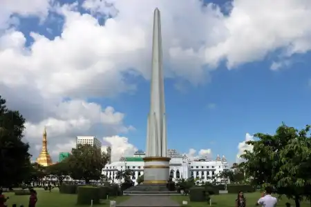 Botahtaung - 13