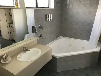 Legends Motel - 8