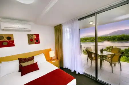 The Edge Apartment - 2