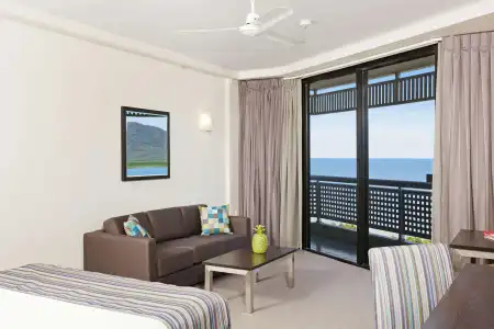 Rydges Esplanade Resort Cairns - 89