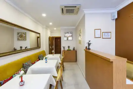 Royan Suites - 1