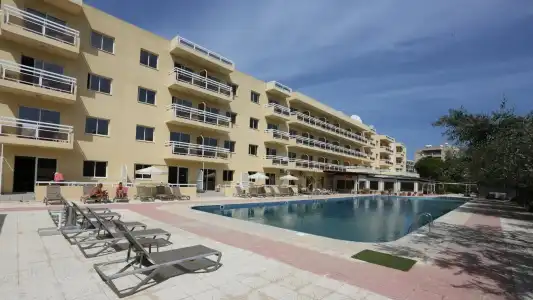 Sunquest Gardens Holiday Resort - 13