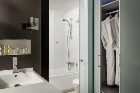Ikonik Anglí - 56