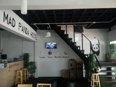 Mad Panda Hostel - 18