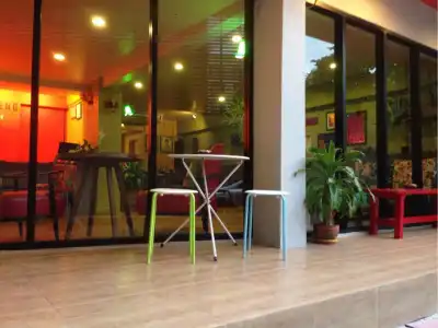 Baan Saladaeng Boutique Guesthouse - 10