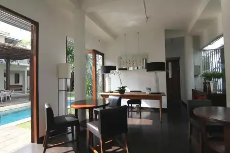 Chic Quarter Residence - 58