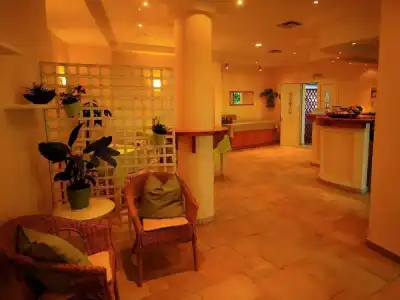 Toni's Guesthouse - 21