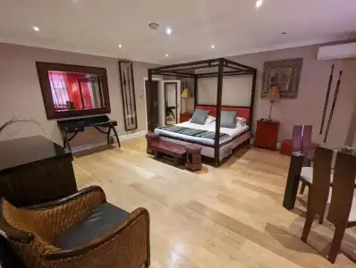 Twenty Nevern Square - 180