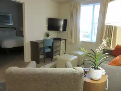 WaterWalk Extended Stay by Wyndham Wichita - 28