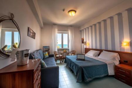 Grand Excelsior - 55