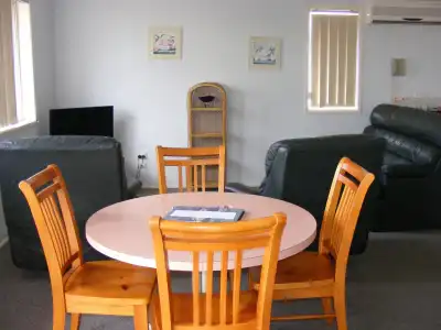 Beachside Motor Inn - 3