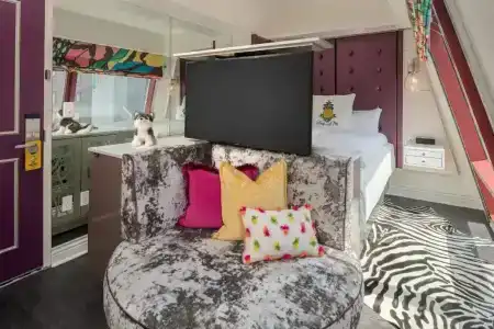 Staypineapple, An Artful, Midtown - 75