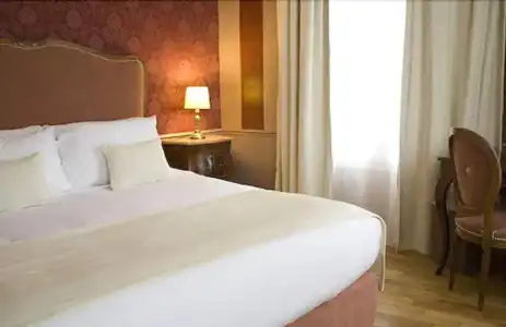 Hôtel Eiffel Trocadéro - 81