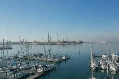 Mosella Suite - 12