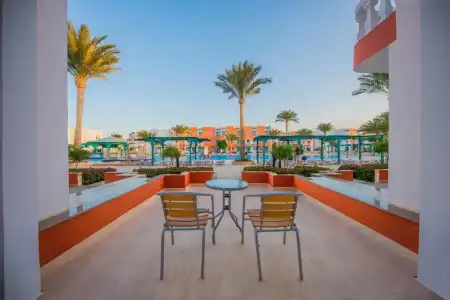 Sunrise Garden Beach Resort - 41
