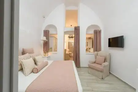 Senses Suites - 103